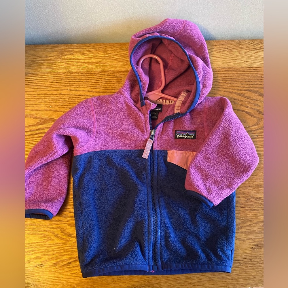 6-12mo infant girls Patagonia fleece jacket, good used condition